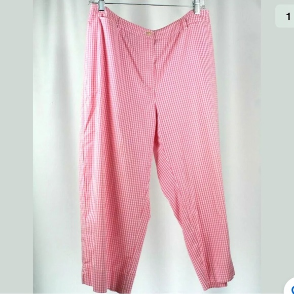 checkered capri pants